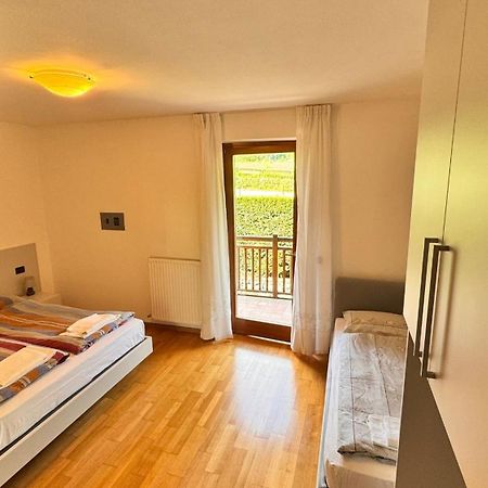 Aparthotel Residenza Arcobaleno Tenno Esterno foto